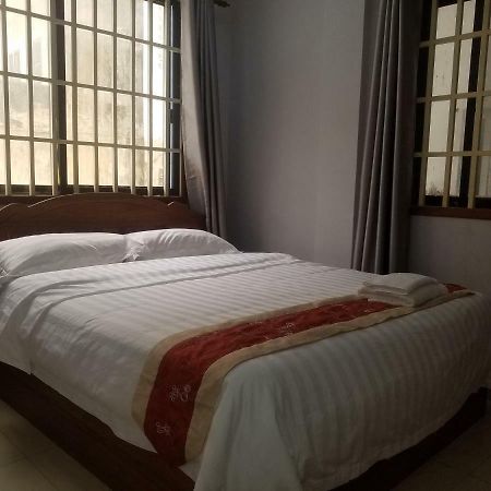 פנום פן Wei Si Deng Hotel & Restaurant מראה חיצוני תמונה