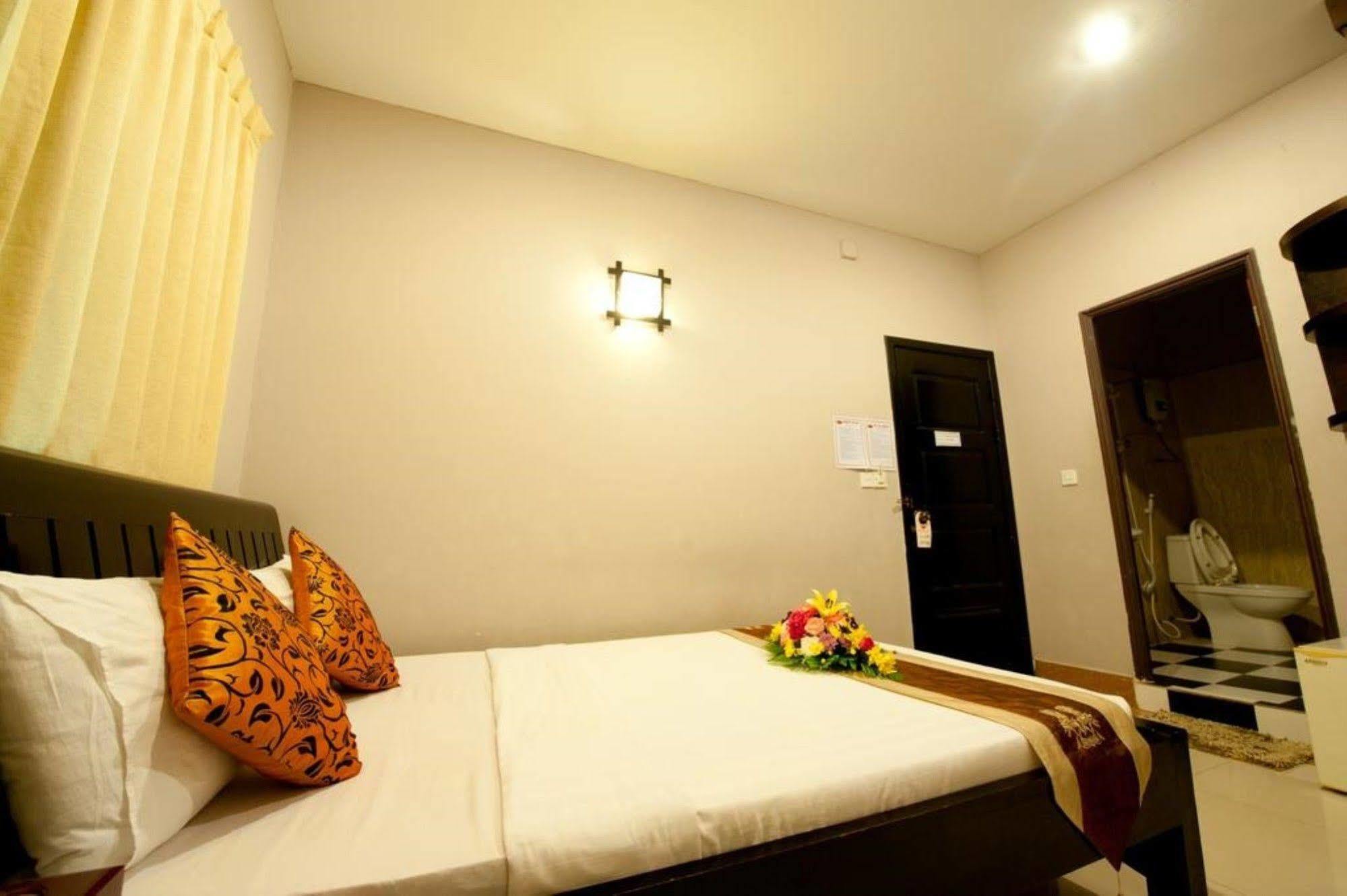 פנום פן Wei Si Deng Hotel & Restaurant מראה חיצוני תמונה