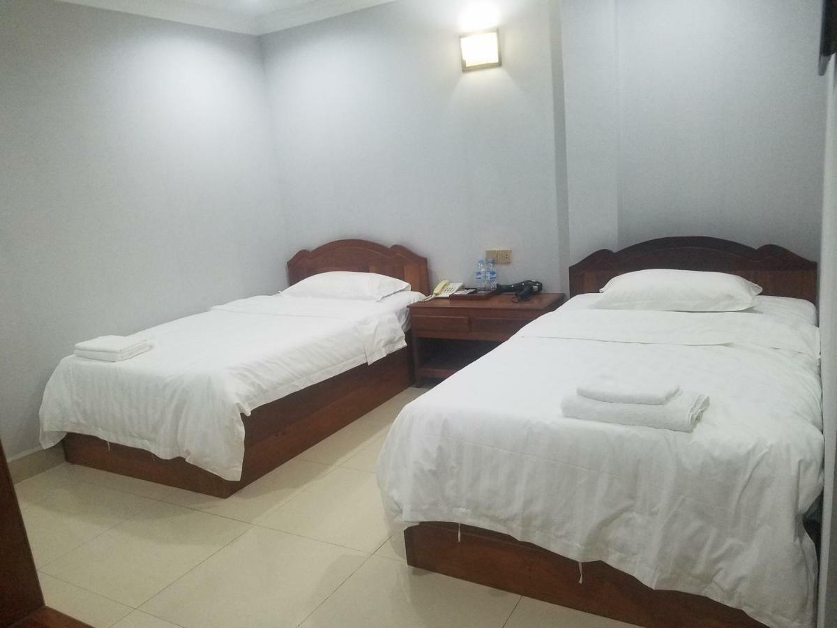 פנום פן Wei Si Deng Hotel & Restaurant מראה חיצוני תמונה
